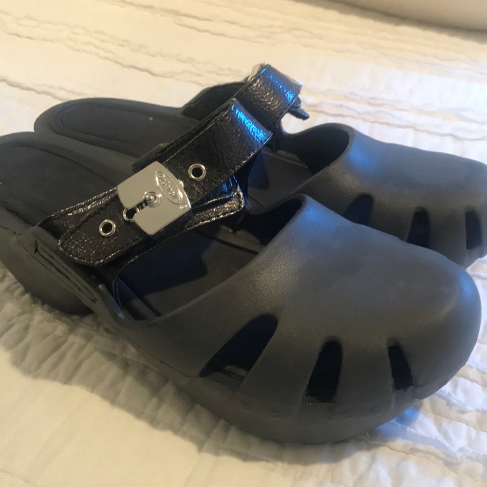Dr Scholls dance clogs size 8